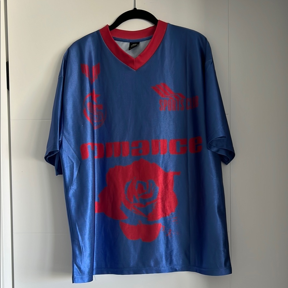 Urban Outfitters Blue and Red Graphic Men's Shirt size SM